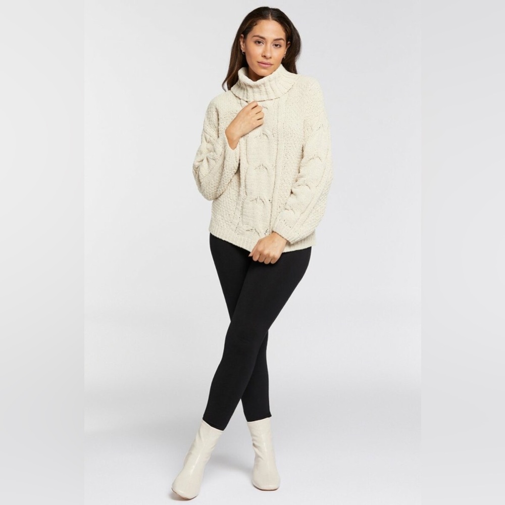 Seven7 Cream Turtleneck Sweater M